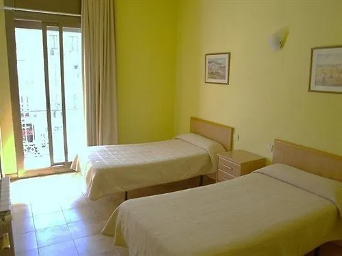 Hostal Delfos Barcelone 2*,